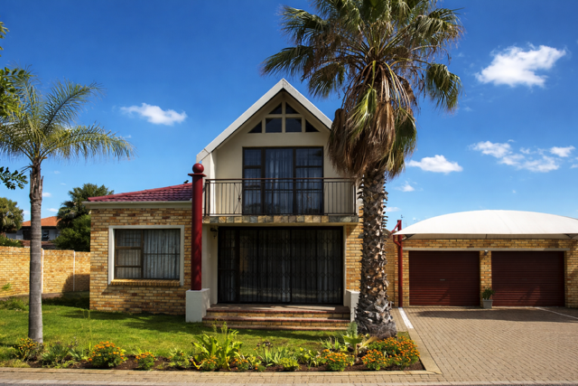 3 Bedroom Property for Sale in Langenhovenpark Free State